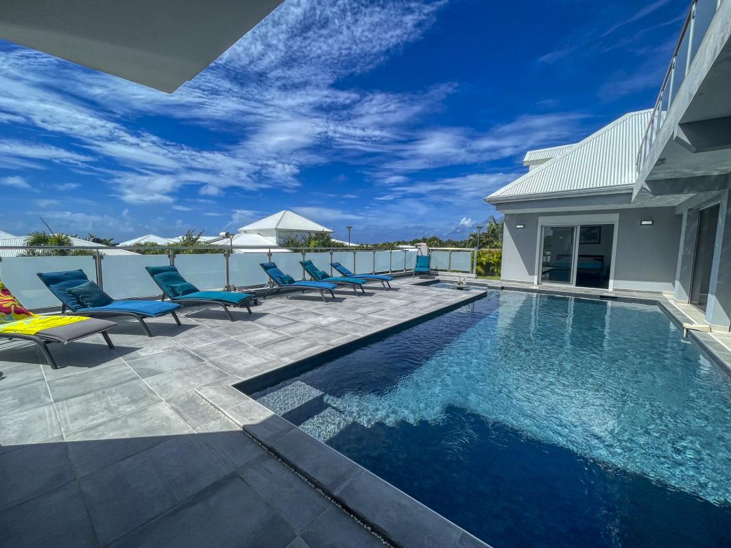 6.Location villa piscine vue mer St François Guadeloupe_Piscine